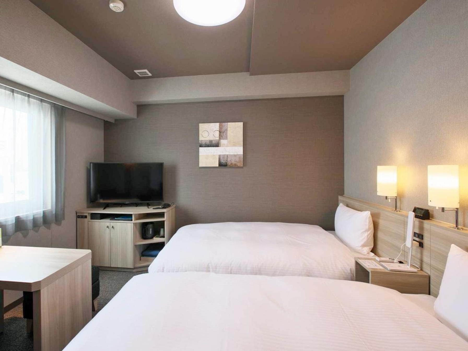 Hotel Route Inn Hiratsukaeki Kitaguchi ภายนอก รูปภาพ