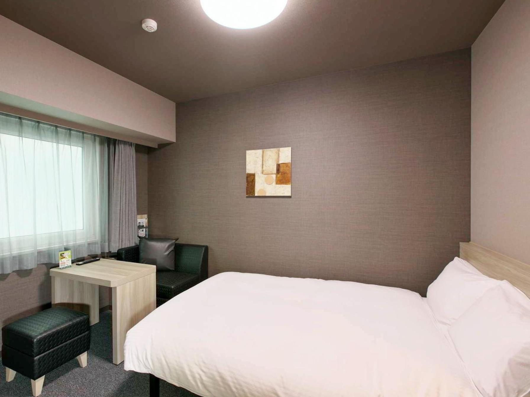 Hotel Route Inn Hiratsukaeki Kitaguchi ภายนอก รูปภาพ